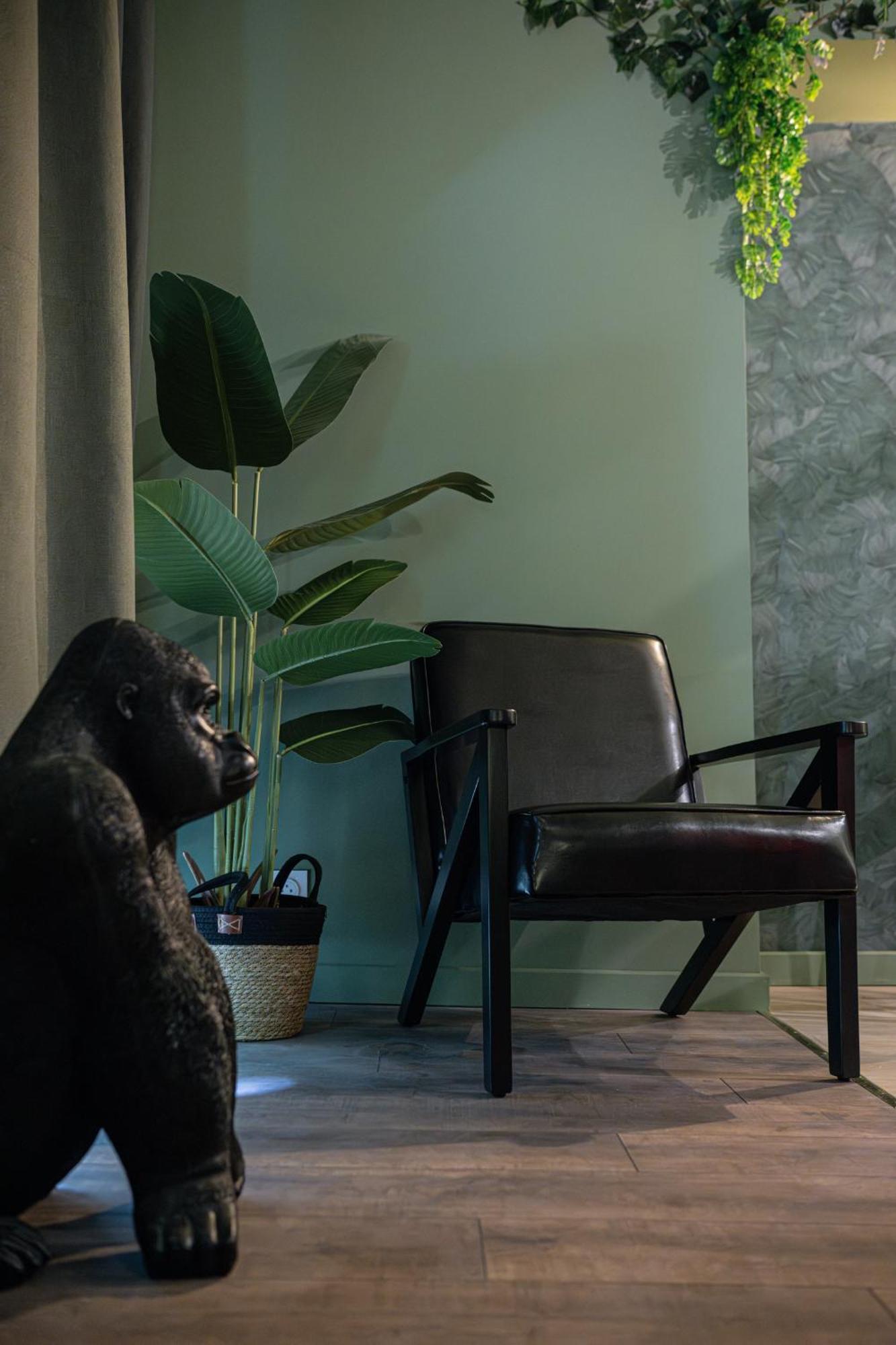 Secret Jungle - Love Room By Prim0 C0Nciergerie Royat Exterior photo